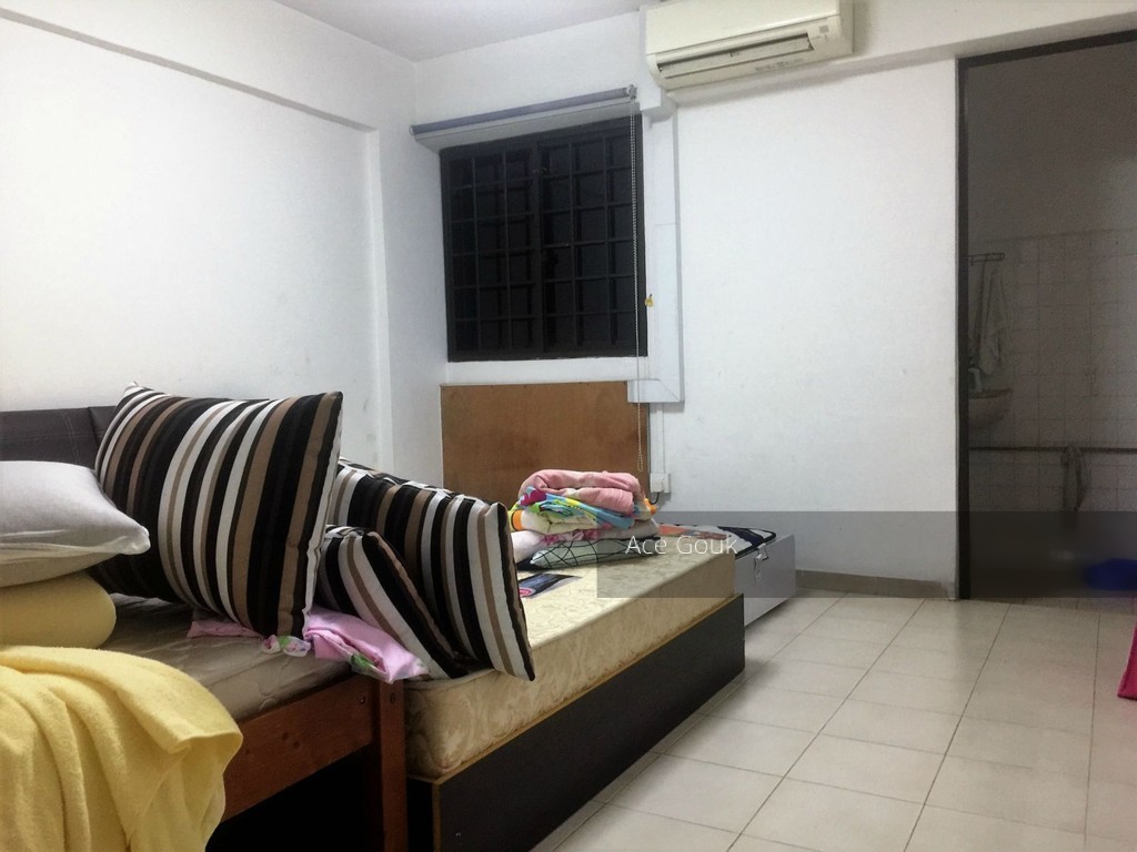 Blk 242 Hougang Street 22 (Hougang), HDB 4 Rooms #137535192